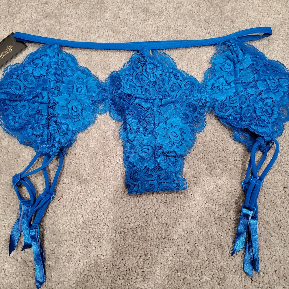 Fredricks Of Hollywood BNWT garter